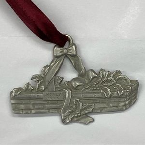 Longaberger Pewter 1984 Holly Ornament